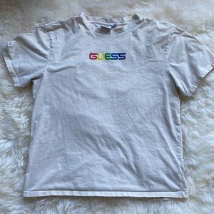 GUESS t-shirt